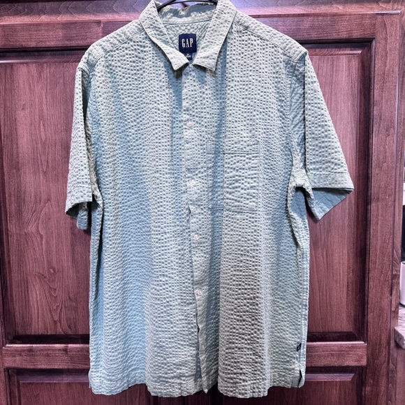 GAP Men’s Seersucker Short‎ Sleeve Button Down Shirt XL Green Textured Cotton - Picture 1 of 6